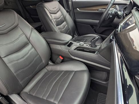 Used 2020 Cadillac XT6 Sport w/ Platinum Package image 11