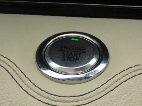 Used 2019 Lincoln Navigator Select w/ Technology Package RWD image 29