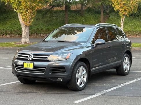 Used 2011 Volkswagen Touareg Sport AWD/4WD image 1