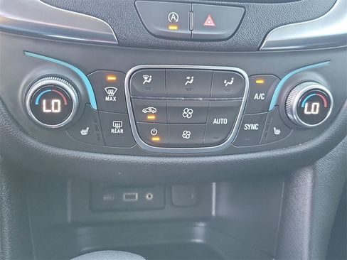 Certified 2024 Chevrolet Equinox LT image 18