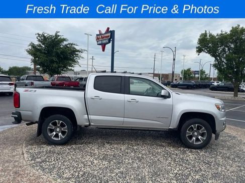 Used 2017 Chevrolet Colorado Z71 AWD/4WD image 5