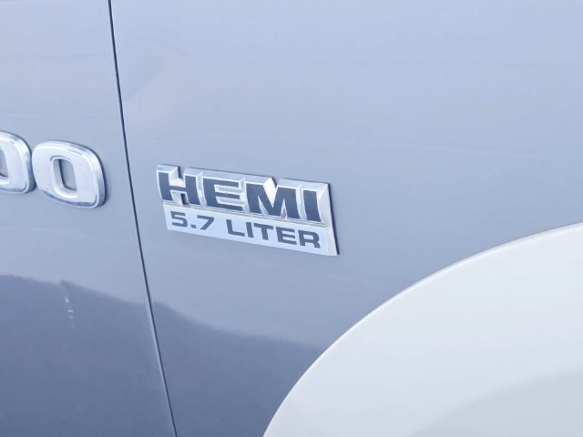 Used 2011 RAM 1500 Laramie AWD/4WD image 12