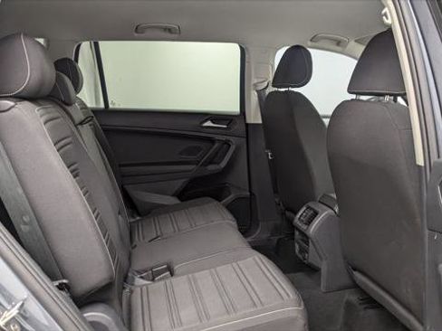 Used 2024 Volkswagen Tiguan S image 17