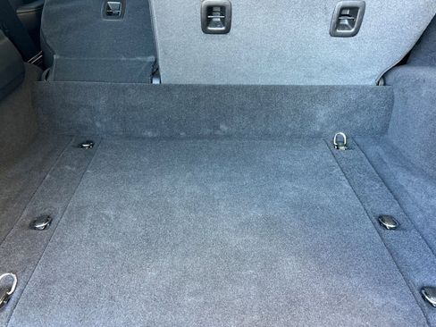 Used 2025 Jeep Wrangler Unlimited Sahara w/ Safety Group image 15