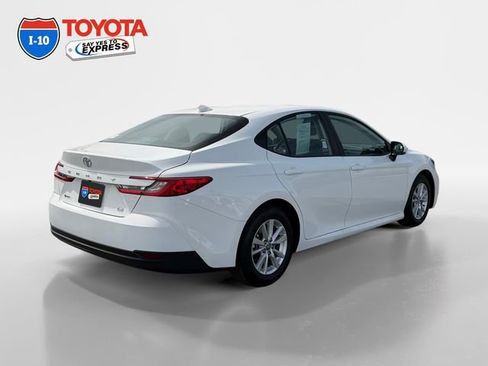 Certified 2025 Toyota Camry LE FWD image 5