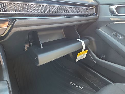 New 2026 Honda Civic Sport image 31