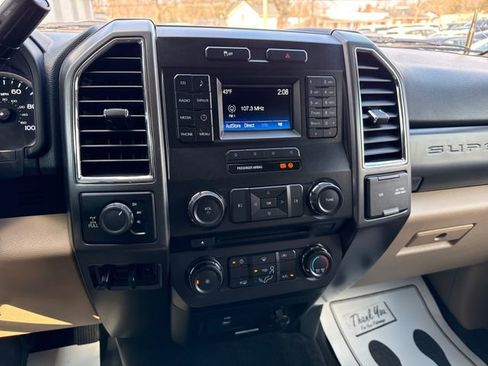 Used 2017 Ford F250 XLT w/ XLT Value Package image 13
