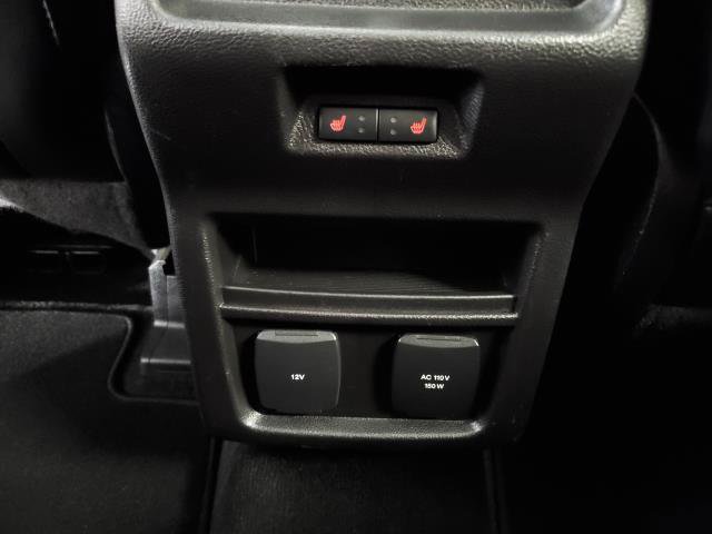 Used 2015 Ford Edge Titanium w/ Equipment Group 302A AWD/4WD image 11