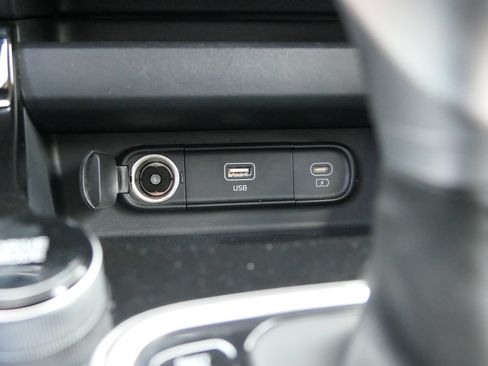 Used 2024 Kia Seltos S FWD image 20