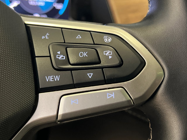 Certified 2024 Volkswagen Atlas SE FWD image 22