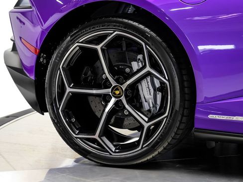 Used 2024 Lamborghini Huracan EVO AWD/4WD image 55