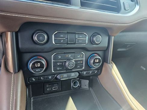 Used 2021 Chevrolet Tahoe High Country RWD image 26