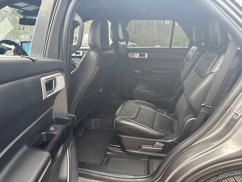 Used 2023 Ford Explorer ST w/ Equipment Group 401A AWD/4WD image 16