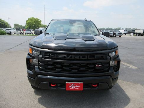 Used 2025 Chevrolet Silverado 1500 Custom Trail Boss AWD/4WD image 13