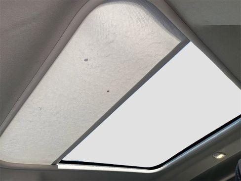 Used 2015 Ford Transit Connect XLT image 20