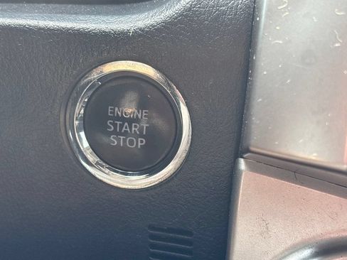 Used 2020 Toyota 4Runner SR5 Premium w/ Moonroof Package AWD/4WD image 20