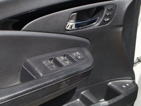 Used 2018 Honda Pilot Touring image 19