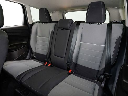 Used 2015 Ford Escape SE image 18