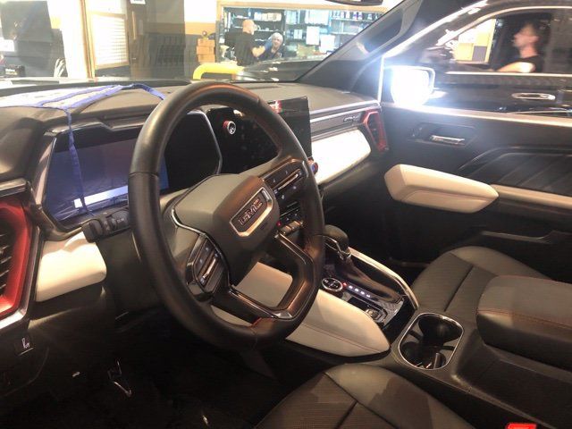 Certified 2024 GMC Canyon AT4X AWD/4WD image 6
