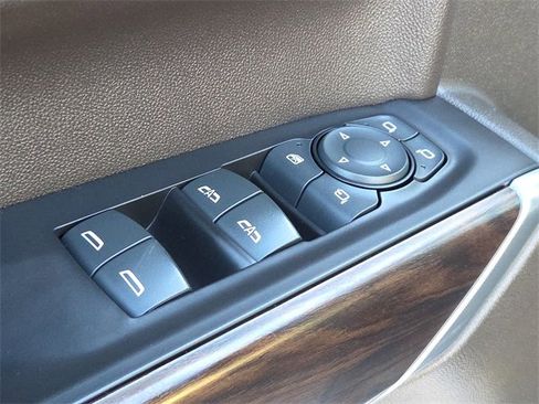 Used 2019 GMC Sierra 1500 SLT image 19