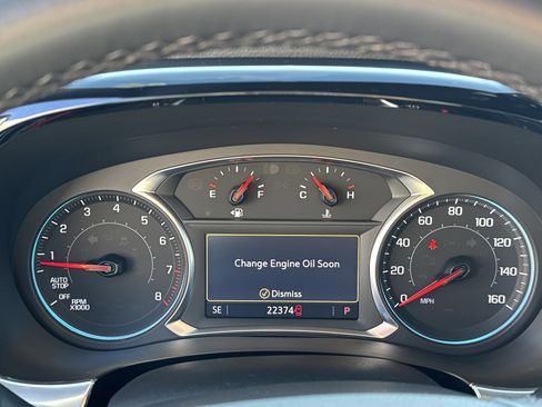 Used 2023 Chevrolet Traverse LT image 35