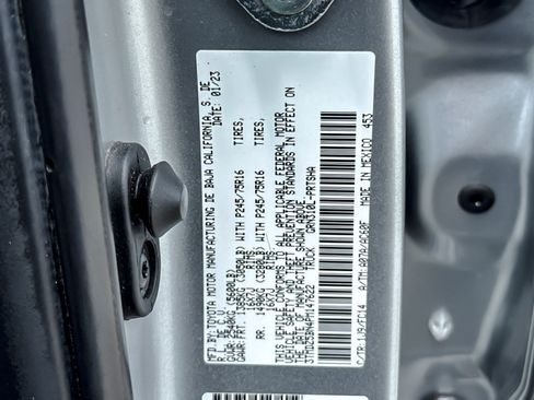 Used 2023 Toyota Tacoma SR5 AWD/4WD image 27