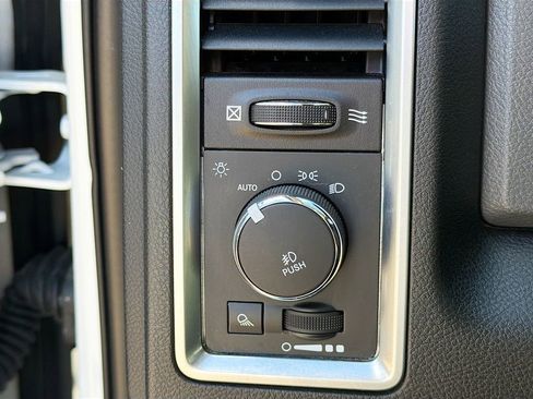 Used 2016 RAM 1500 Big Horn image 35