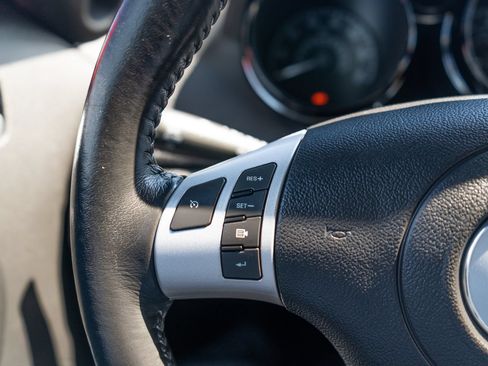 Used 2007 Saturn Sky w/ Premium Trim Pkg RWD image 26