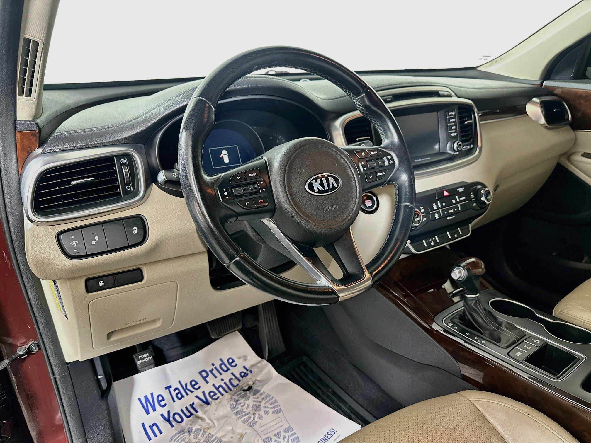 Used 2017 Kia Sorento EX AWD/4WD image 9