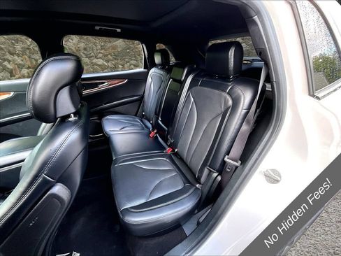 Used 2019 Lincoln Nautilus Reserve AWD/4WD image 22