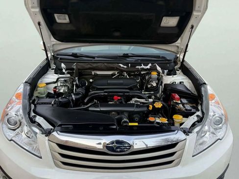 Used 2012 Subaru Outback 2.5i Limited image 27