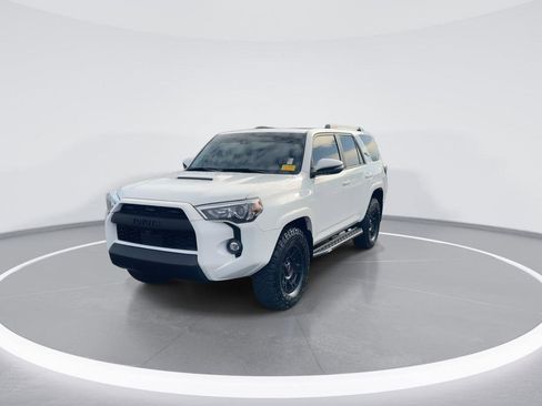 Used 2024 Toyota 4Runner TRD Off-Road Premium image 4