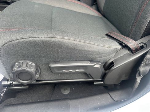 Used 2024 Jeep Wrangler Unlimited Rubicon image 30