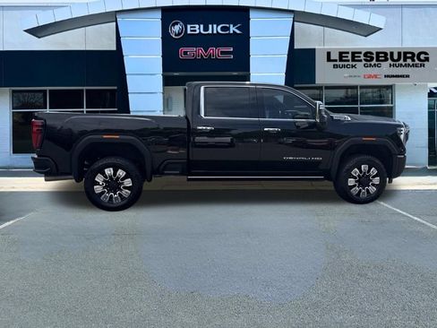 Used 2024 GMC Sierra 2500 Denali w/ Denali Reserve Package AWD/4WD image 8