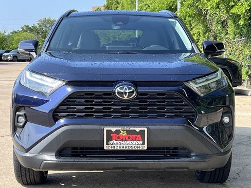 Used 2023 Toyota RAV4 XLE Premium FWD image 7