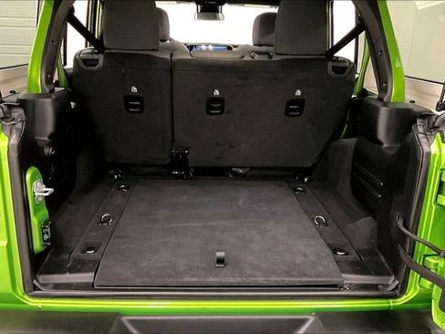 Used 2025 Jeep Wrangler Sport S image 36