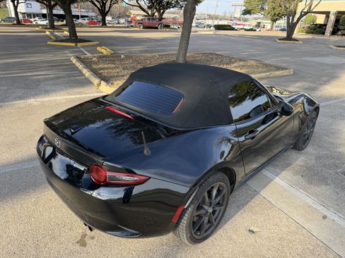 Used 2016 MAZDA MX-5 Miata Club image 30