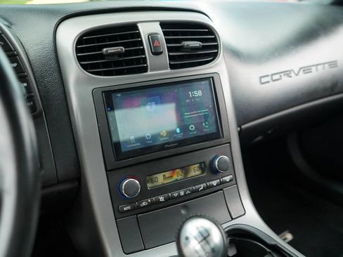 Used 2006 Chevrolet Corvette Convertible RWD image 7