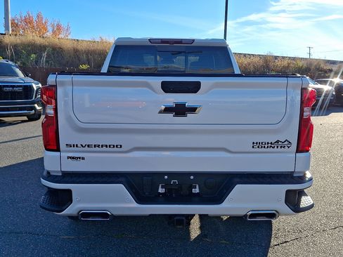Used 2023 Chevrolet Silverado 1500 High Country w/ High Country Premium Package image 5