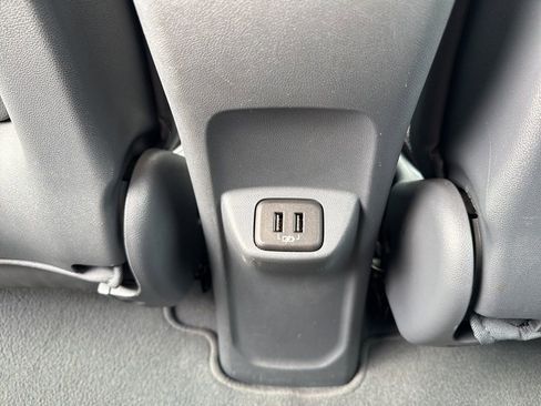 Used 2020 Chevrolet Bolt Premier w/ Infotainment Package image 12