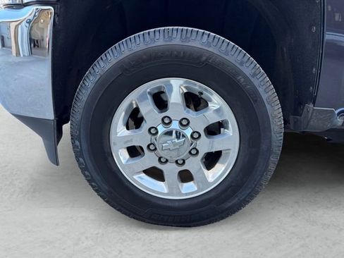 Used 2015 Chevrolet Silverado 2500 LT w/ LT Convenience Package image 23