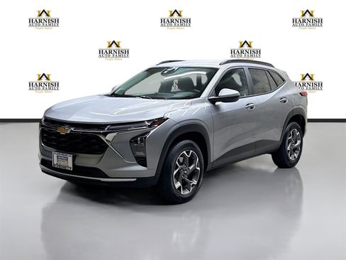 Certified 2024 Chevrolet Trax LT image 1