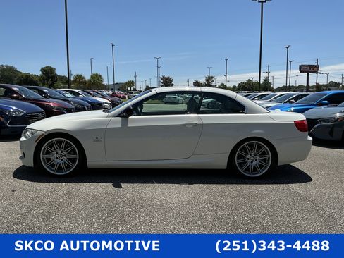 Used 2011 BMW 335is Convertible w/ Premium Pkg RWD image 29