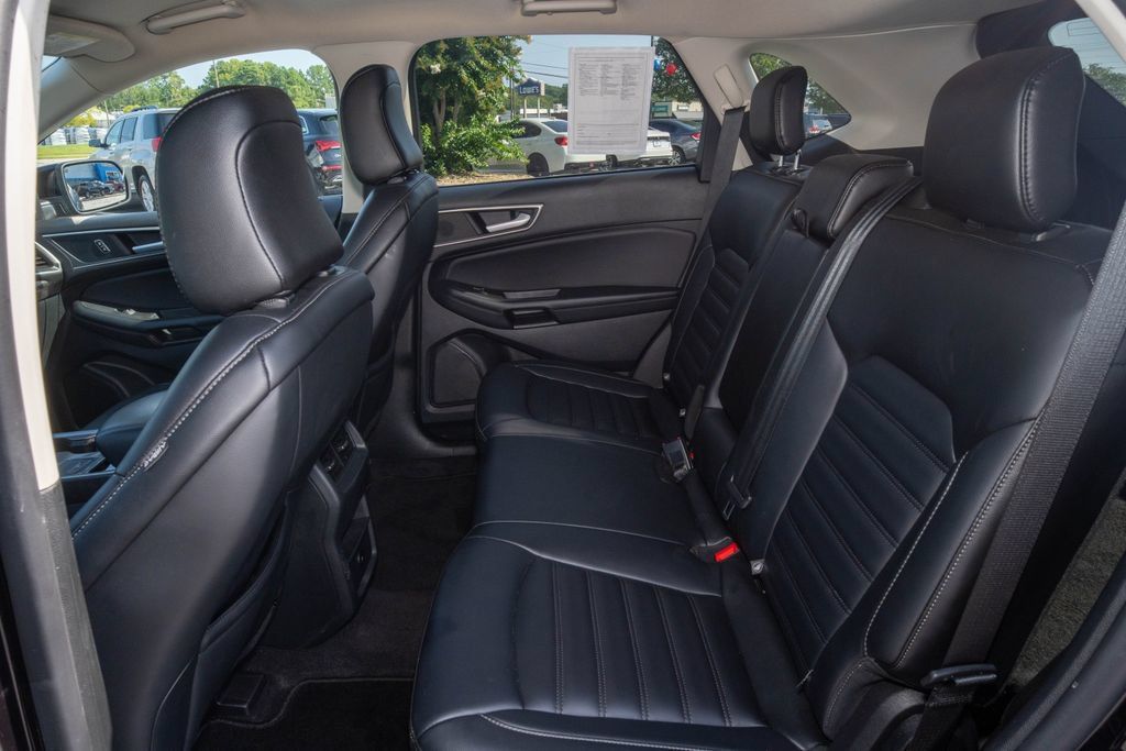 Used 2024 Ford Edge SEL AWD/4WD image 17