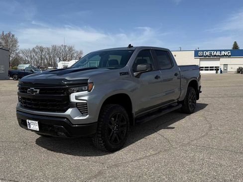Used 2025 Chevrolet Silverado 1500 LT Trail Boss w/ Convenience Package II AWD/4WD image 1