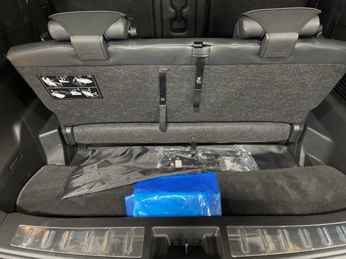 Used 2025 Mitsubishi Outlander SE image 14