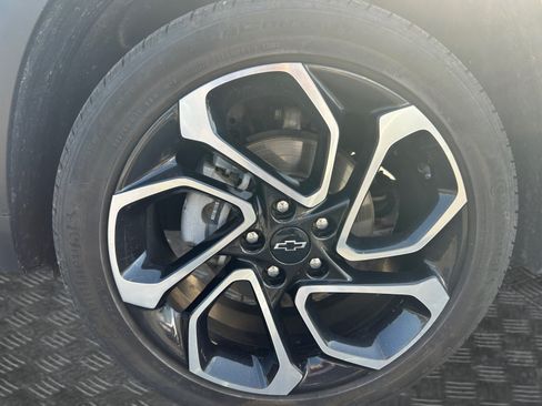 Used 2024 Chevrolet Trax RS w/ Driver Confidence Package FWD image 14