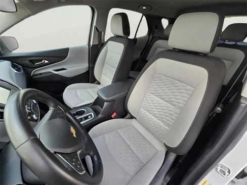 Used 2018 Chevrolet Equinox LT image 61
