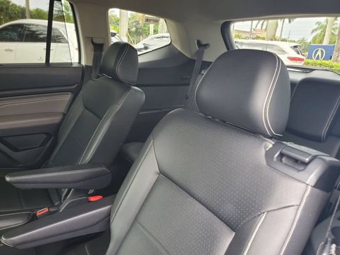 Used 2023 Volkswagen Atlas SE FWD image 13
