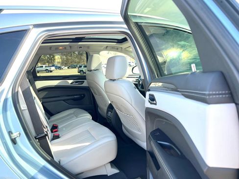 Used 2014 Cadillac SRX Luxury w/ Driver Awareness Package image 36